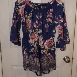 ANGIE floral short jumper